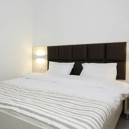 莱帕斯公寓 佩科霍里